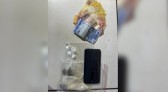 Mulher é presa por tráfico de drogas em bar no bairro Pinheirinho, em Francisco Beltrão