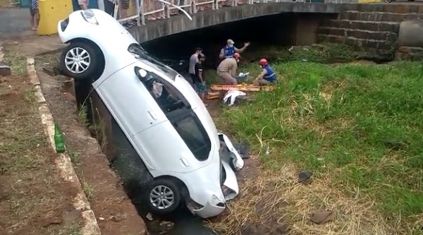 Colisão deixa duas pessoas feridas em Francisco Beltrão
