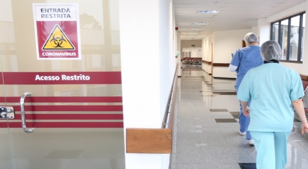 298 cidades do Paraná não registram óbitos por Covid-19 há dois meses