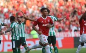 Com três assistências de Alan Patrick, Inter vira sobre o Juventude