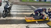 Motociclista fica ferido após colisão entre carro e moto no centro de Francisco Beltrão