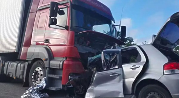 Família que morreu em acidente com carreta a caminho de SC na BR-251 estava de mudança