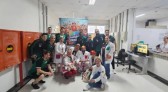 Jogadores do Marreco Futsal participam do projeto "Campeão de Coragem" em hospitais
