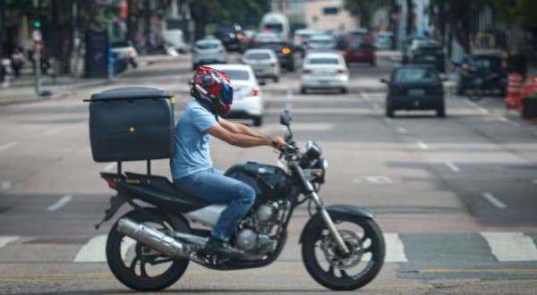 Com IPVA zerado, número de motocicletas cresce 20% em um ano no Paraná