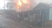 Incêndio destrói residência no Bairro Mello