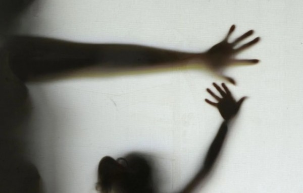 Brasil registra recorde de feminicídios em 2025, com quatro mulheres mortas por dia