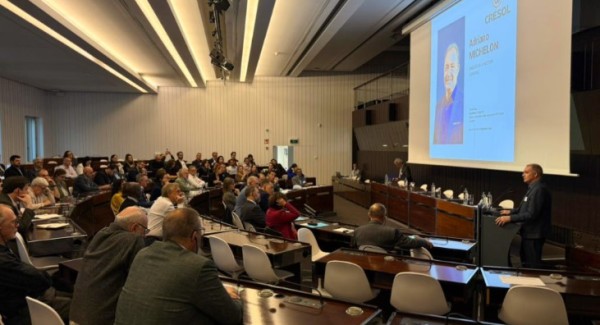 Cresol realiza seminário de cooperação internacional para finanças inclusivas