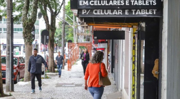 Paraná cria 44,6 mil empresas em 2023 e tem a cidade mais rápida do Brasil para gerar negócios