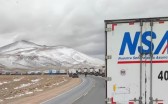 Caminhoneiros paranaenses ficam presos em vila na Argentina após nevasca fechar rodovias na fronteira com o Chile