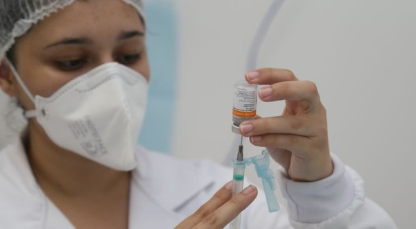 Beltrão vacina os adolescentes de 12 anos nesta terça-feira