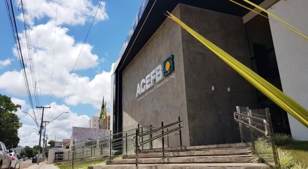 ACEFB estará no calçadão da praça central com sorteio de brindes da campanha “Show de Prêmios Acefb”