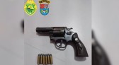 Polícia Militar efetua prisão por porte ilegal de arma de fogo