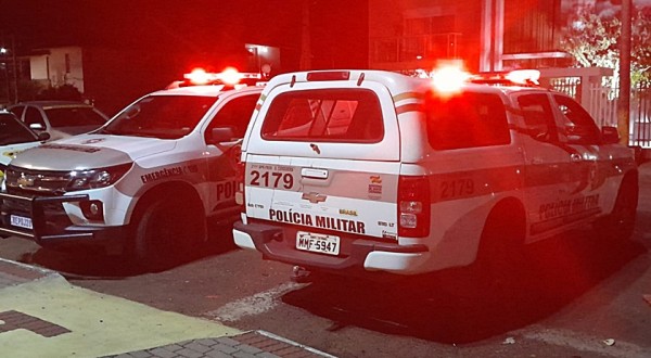 Polícia Militar apreende arma de fogo e produtos de descaminho em operação contra crimes transfronteiriços