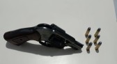 Apreensão de arma e prisão em patrulhamento no Bairro Novo Mundo