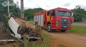 Condutora fica ferida em capotamento na PR 566