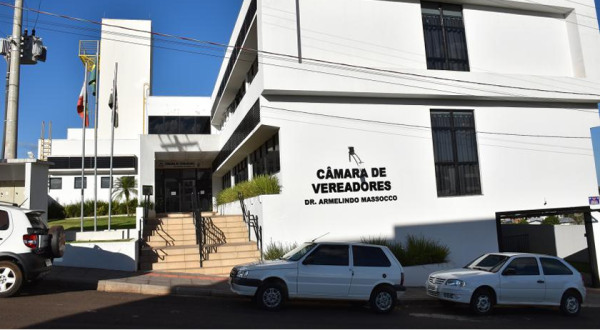 Proposições na Câmara pedem solução para problema de esgoto, sugerem obras de infraestrutura e instalação de academia