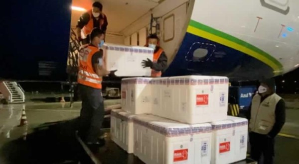 Santa Catarina recebe nesta segunda-feira mais 167.690 doses da vacina contra a Covid-19