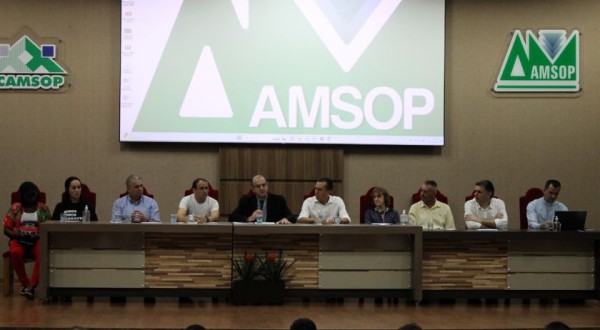 Audiência Pública na AMSOP é realizada com o tema "Migrações atuais no Sudoeste do Paraná"