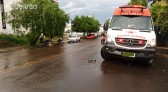 Acidente de trânsito deixa motociclista ferido, na Rua Ponta Grossa