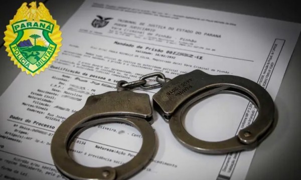 Mulher é presa durante cumprimento de mandado judicial