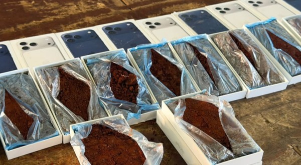 Caixas que simulavam celulares são encontradas com barro em van na Ponte da Amizade