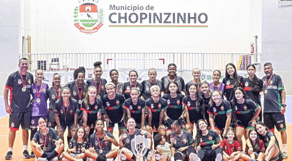 ACEF conquista título da Copa Chopinzinho de Futsal Feminino
