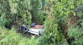 Capotamento deixa quatro pessoas feridas no interior de Marmeleiro