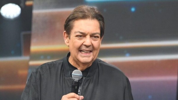 Faustão é internado para tratar infecção