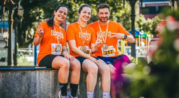 Corrida Laranja Cresol reúne cerca de mil participantes neste domingo