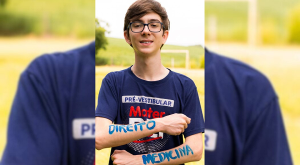 Aluno conquista 1º lugar geral no vestibular da Unioeste