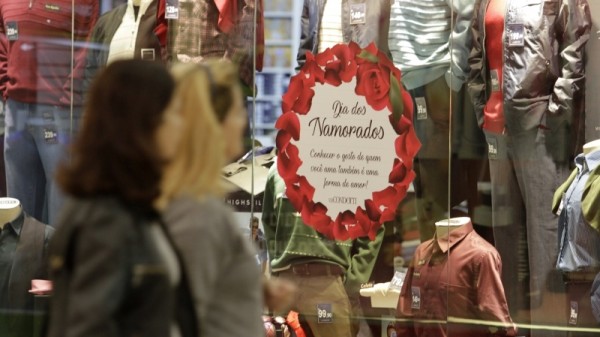 Consumidor beltronense pretende surpreender neste Dia dos Namorados