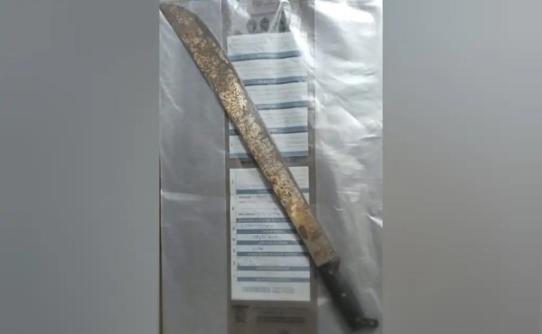 Homem é atingido por golpes de facão e agressor é preso pela PM