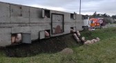 Caminhão tomba e porcos fogem em rodovia de SC