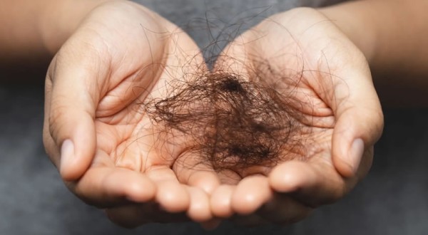 SUS inclui tratamento de câncer sem queda de cabelo que custa R$ 27 mil a sessão no particular