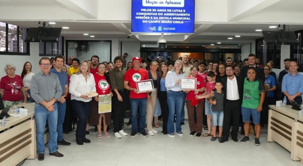 Câmara homenageia Assentamento Missões e Escola Irmão Cirilo pelos 30 anos de história