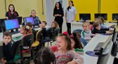 Crianças se encantam com tecnologias digitais