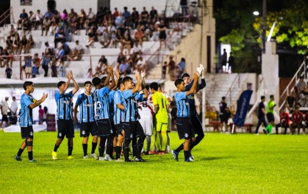Sub-14 vence Seleção Peruana na estreia do Efipan