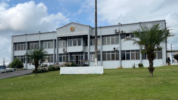 Prefeitura de Barracão contrata médicos e fonoaudióloga por meio de processo licitatório
