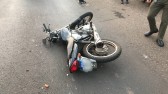 Motociclista sofre fratura exposta em colisão na PR 483