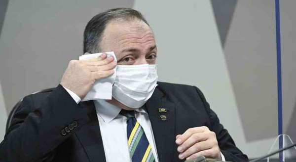 CPI da COVID: Pazuello se irrita no depoimento e provoca bate-boca