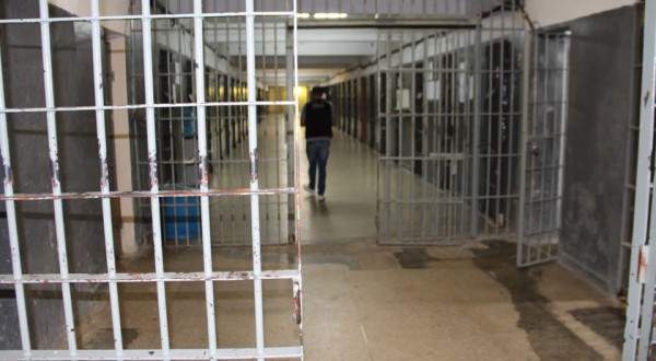 Idoso condenado a mais de 50 anos por estupro morre após complicações de saúde