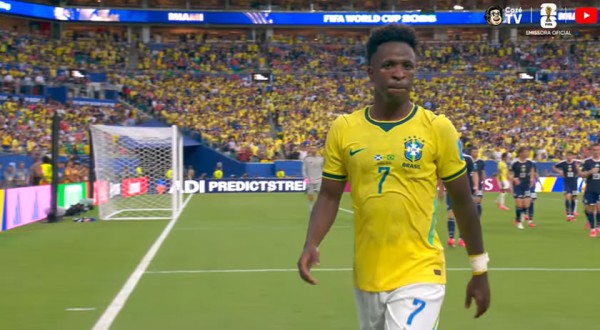 Brasil passeia contra Escócia e avança à 2ª fase da Copa como líder
