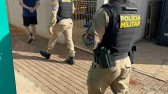 Procurado por tráfico é preso dentro de casa