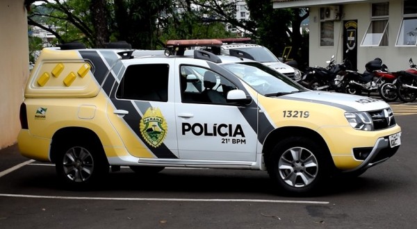 Carro furtado é recuperado no Bairro Pinheirinho
