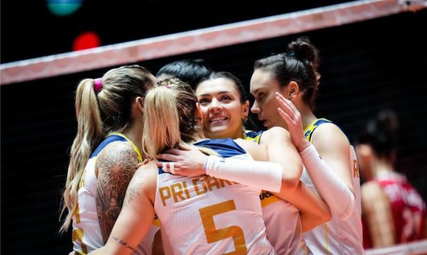 Brasil supera Japão e confirma vaga em Paris 2024 no vôlei feminino