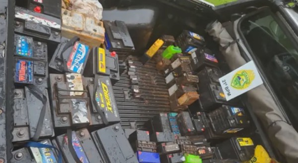 Homem é preso com 109 baterias de origem argentina