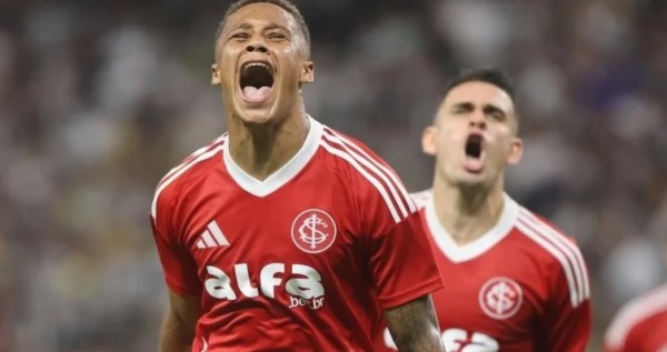 Internacional derrota Ceará e se afasta da zona de rebaixamento