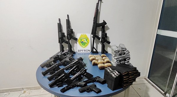 Venezuelano é preso pela BPFRON com grande quantidade de armas e munições em São Miguel do Iguaçu- PR
