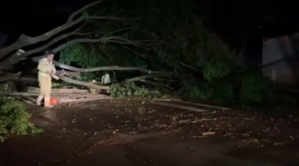 Forte temporal causa estragos