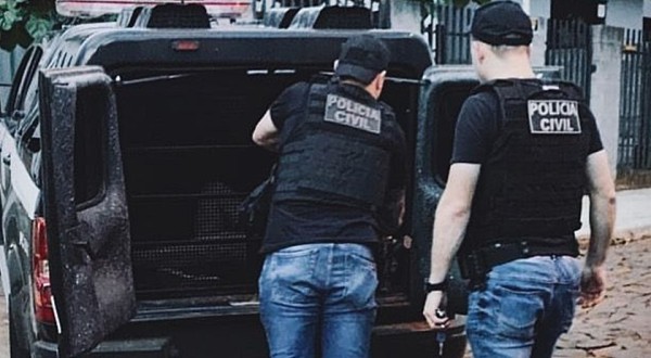 Mulher é presa pela Polícia Civil do Paraná após tentativa de homicídio em Marmeleiro